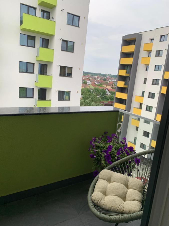 Black&White Suites Craiova Exterior foto